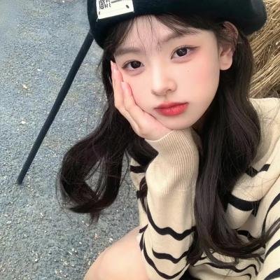 为黛茜小姐开车